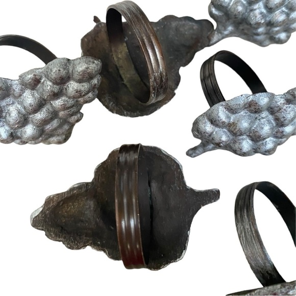 Lot of 7  Silver Tone Wine Grapes Pewter Napkin Rings Holders - Picture 8 of 16